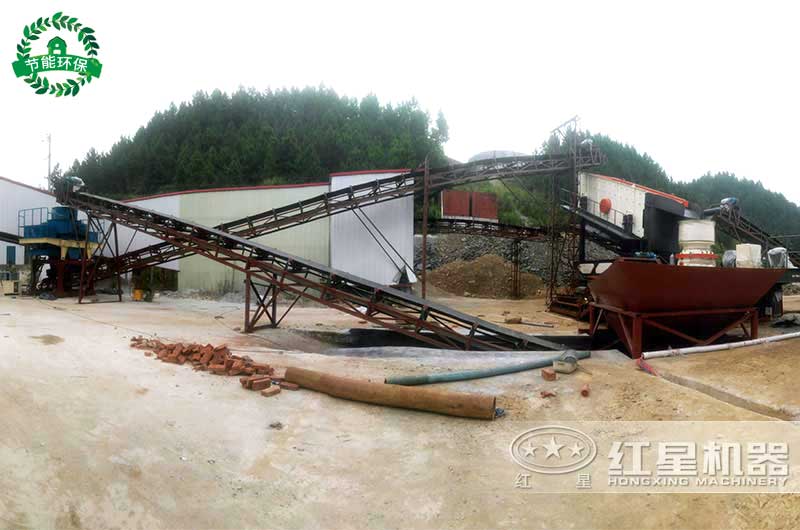 移動單缸圓錐破碎機(jī)