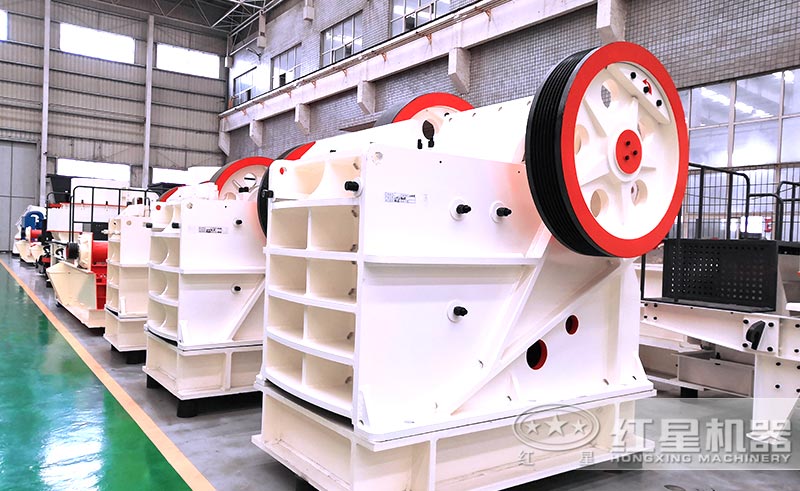 顎式破石機(jī)有多種型號(hào)可選擇