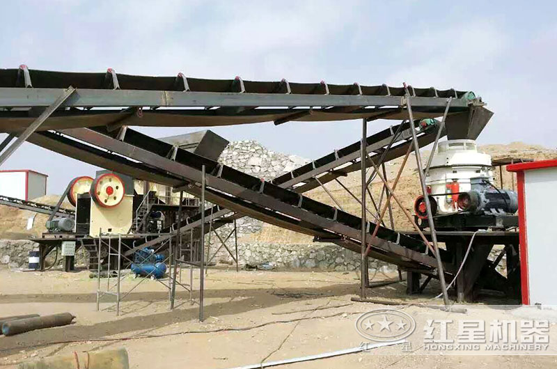 四川工業(yè)破碎機生產線現(xiàn)場