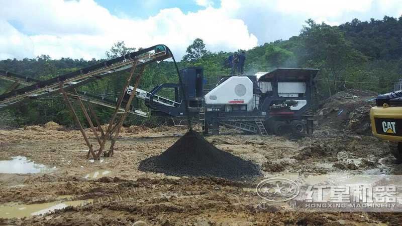移動顎式破碎機(jī)