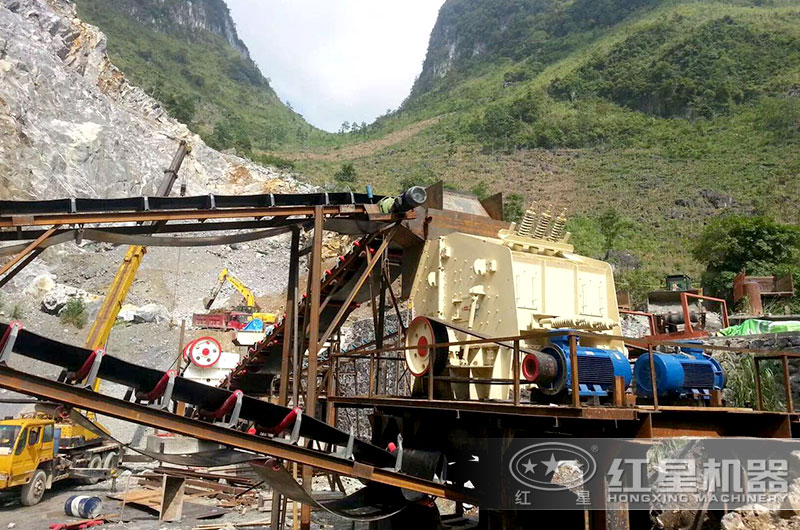 反擊式破沙機(jī)設(shè)備