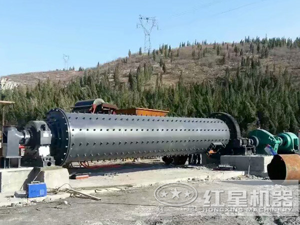 球磨機(jī)現(xiàn)場