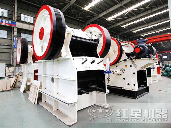 鄂式破碎機圖