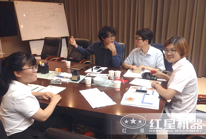 紅星技術(shù)人員為用戶設(shè)計生產(chǎn)方案