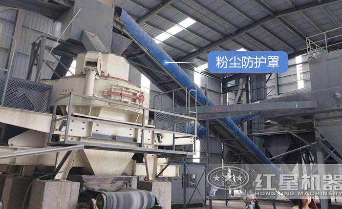 鵝卵石加工成砂子---制砂現(xiàn)場