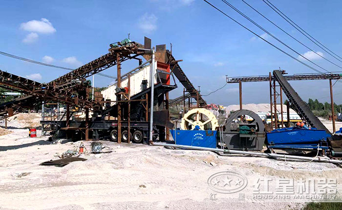 移動打沙機(jī)作業(yè)現(xiàn)場