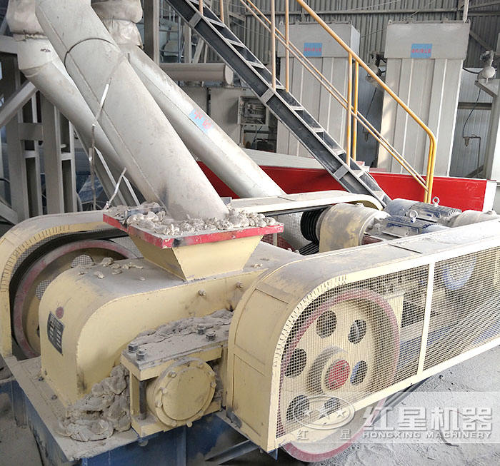 對(duì)輥制砂機(jī)環(huán)保作業(yè)