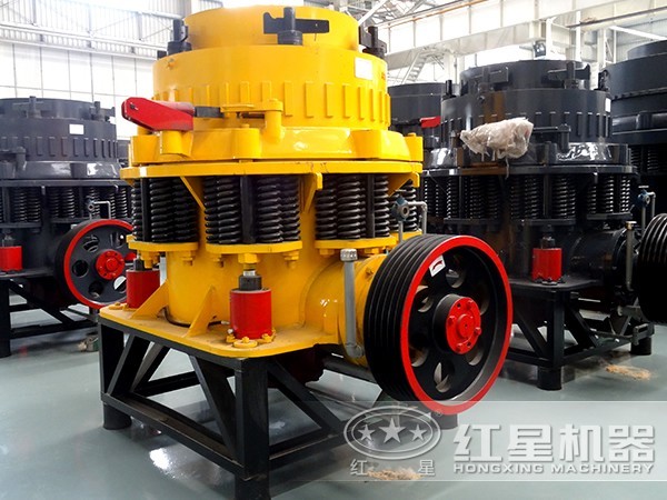 旋回破碎機