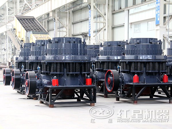 旋回破碎機